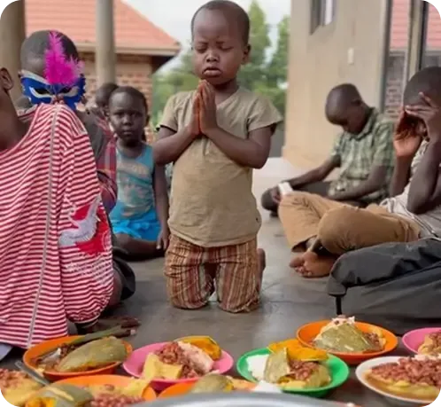 Criança rezando